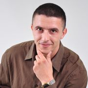 Евгений Харламов